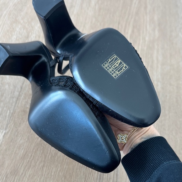 Chanel 2025 Interlocking CC Logo Slingback - Picture 6 of 8